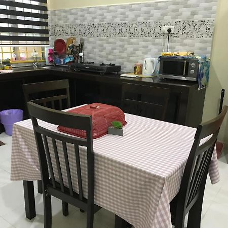 Homestay Talina Kuala Terengganu Extérieur photo