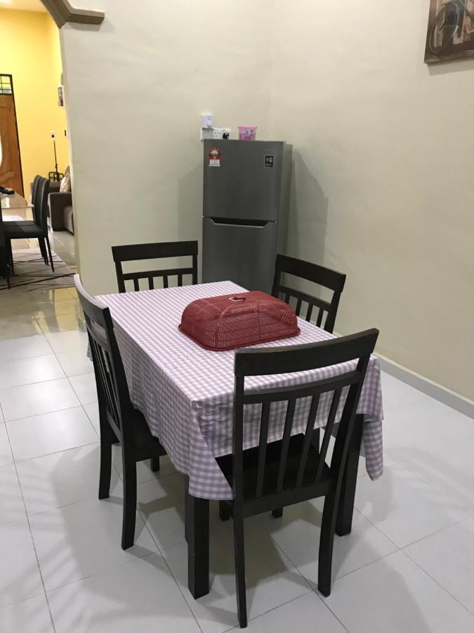 Homestay Talina Kuala Terengganu Extérieur photo